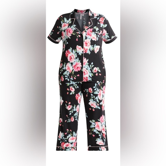 NWT Joyspun Women's Notch Collar Short Sleeve Knit Top & Capri Pajama Set - Picture 2 of 3